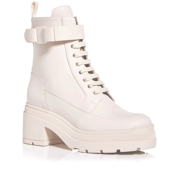Salvatore Ferragamo
Salvatore Ferragamo Lober Lace-Up Ankle Boots. Worn Once
